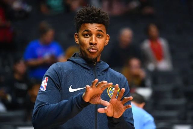 豪气！布里奇斯送队友劳力士表作为圣诞礼物，价值1.5万美元（大手笔！布里奇斯圣诞送队友劳力士手表，价值约1.5万美元）